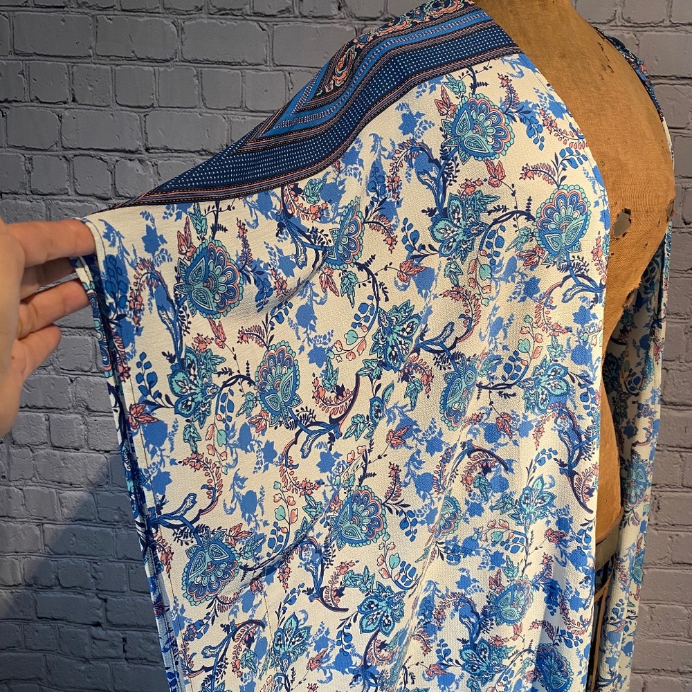 COPY - NWOT Boho Kimono Blue White Teal OS Open Front - Picture 5 of 9